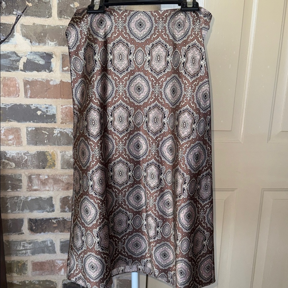 New York & Co Brown Satin Geometric Paisley A-Line Skirt Side Zip Sophisticated